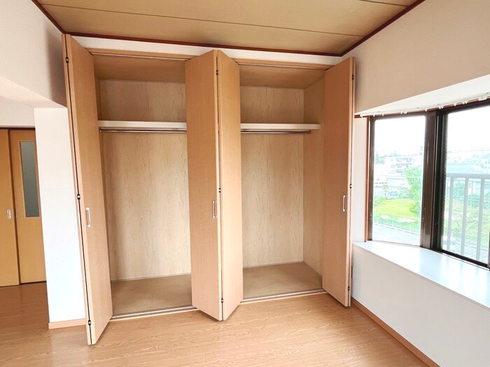 物件内観写真16　(収納)