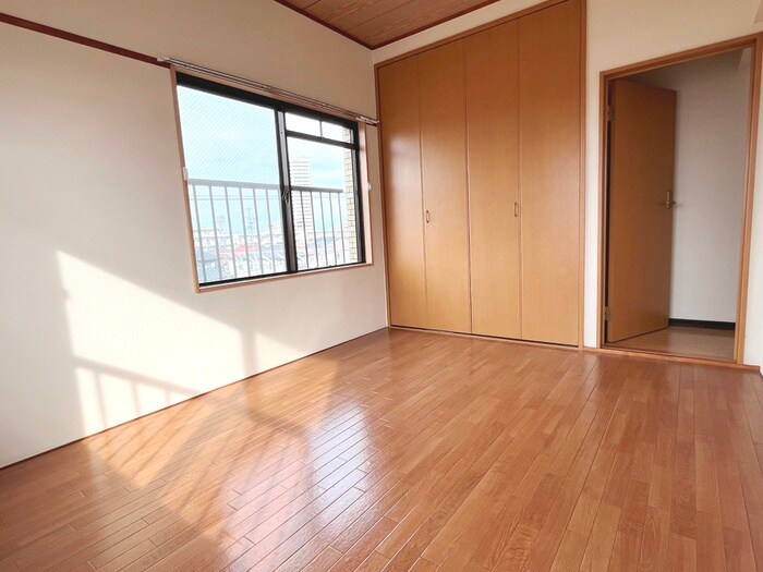 物件内観写真18　(居室)