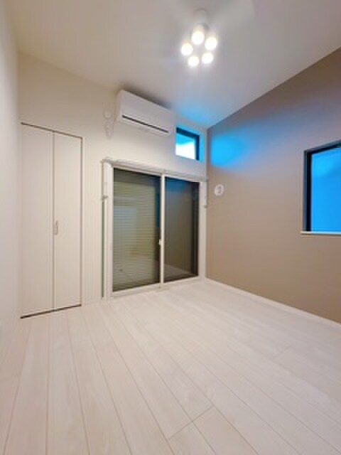 物件内観写真10　(居室)