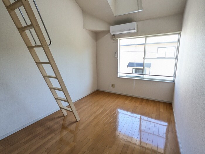 物件内観写真8　(居室)