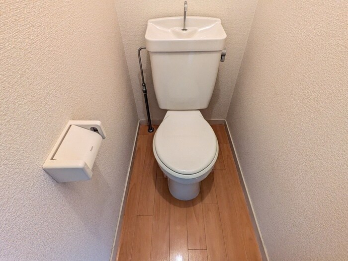 物件内観写真12　(トイレ)