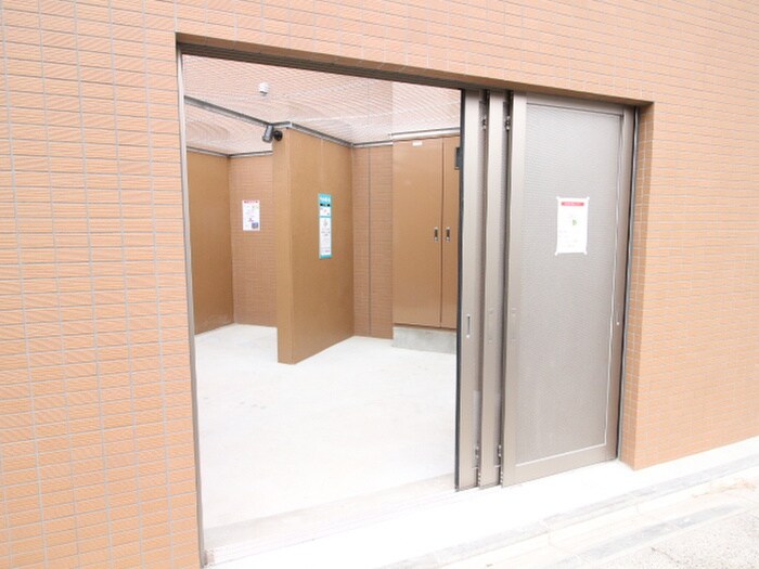 物件外観写真6　(建物設備)