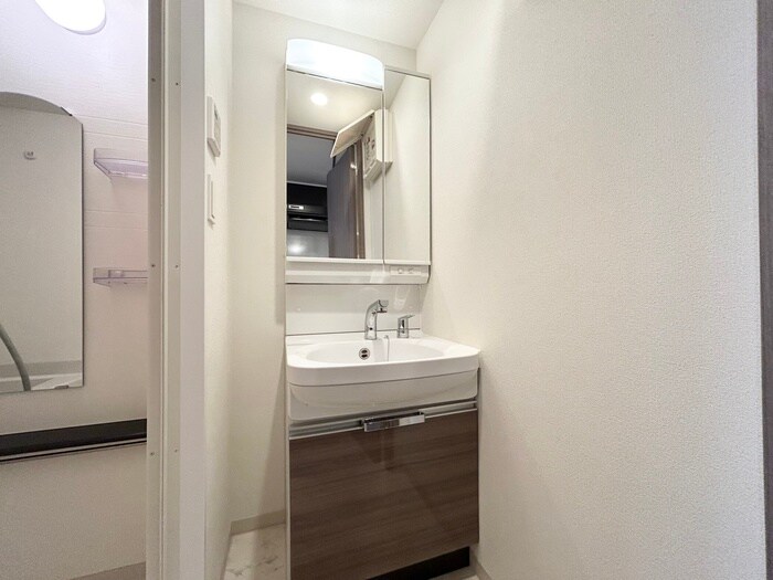 物件内観写真12　(洗面)