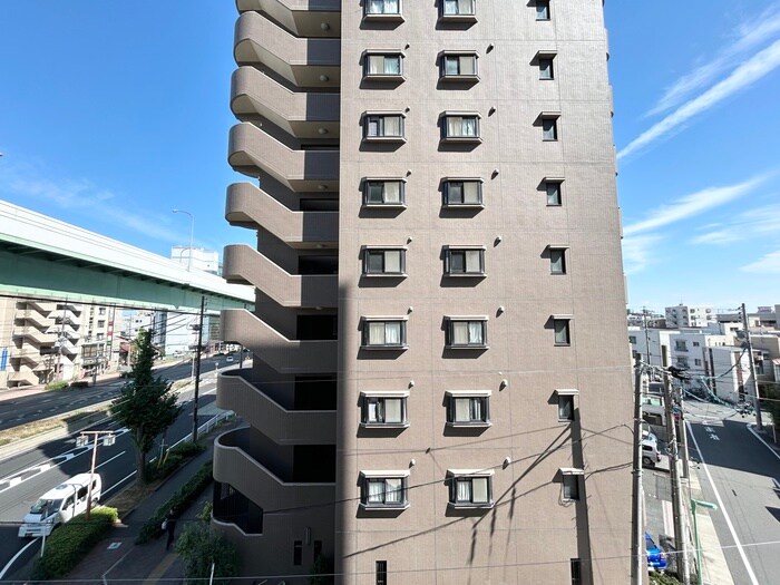 物件内観写真15　(室内からの展望)