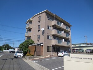 万場山スクエア外観写真