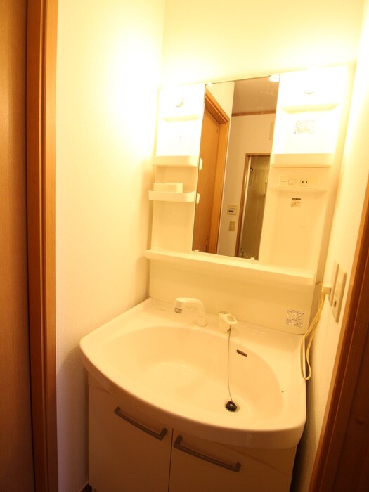 物件内観写真11　(洗面)