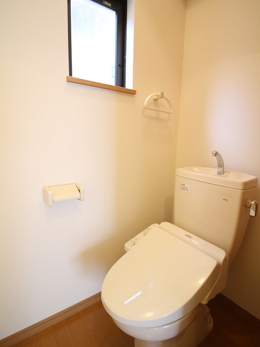 物件内観写真13　(トイレ)