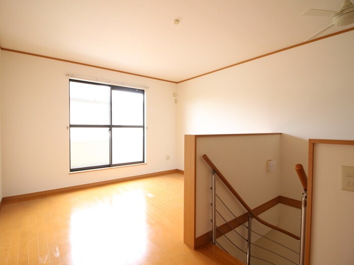 物件内観写真18　(居室)