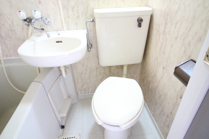 物件内観写真14　(トイレ)