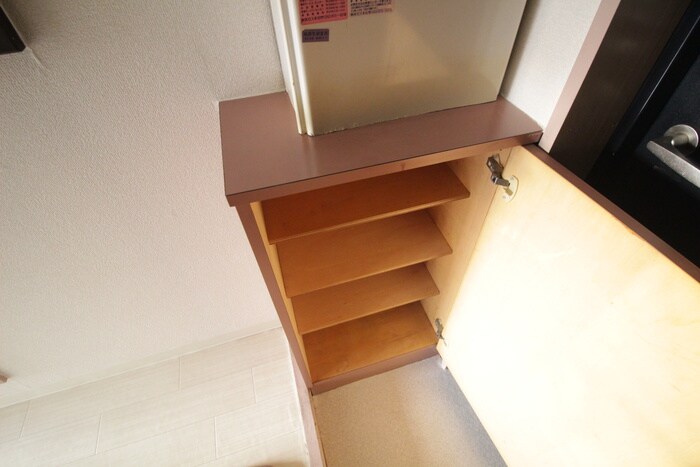 物件内観写真16　(靴箱)