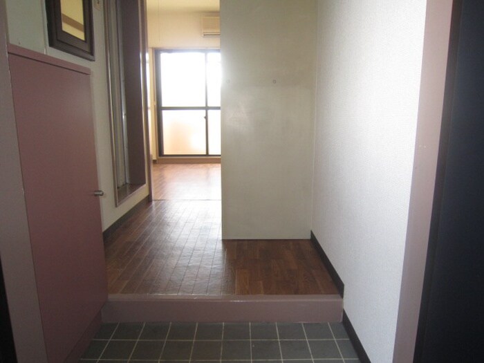 物件内観写真17　(廊下)
