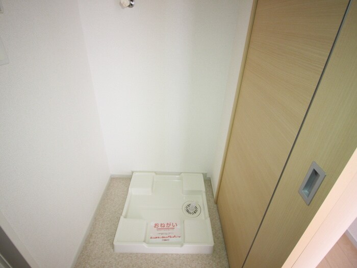 物件内観写真19　(洗濯機置場)