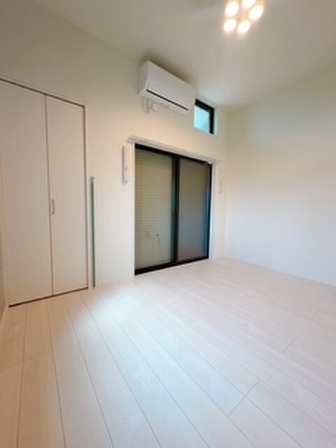 物件内観写真10　(居室)