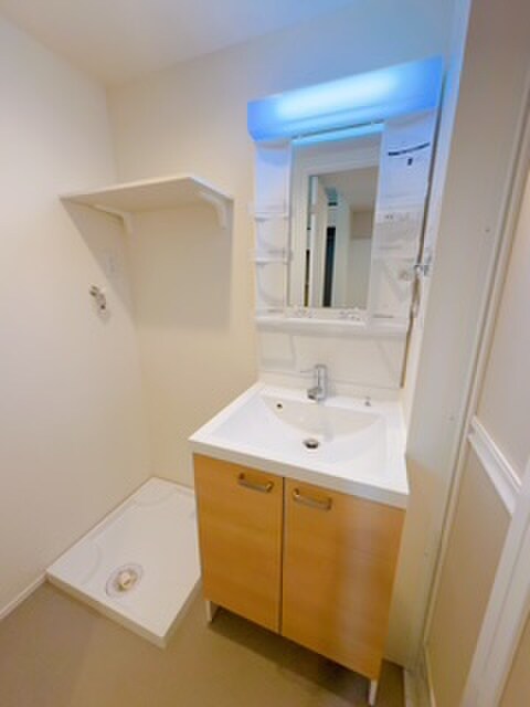 物件内観写真12　(洗面)