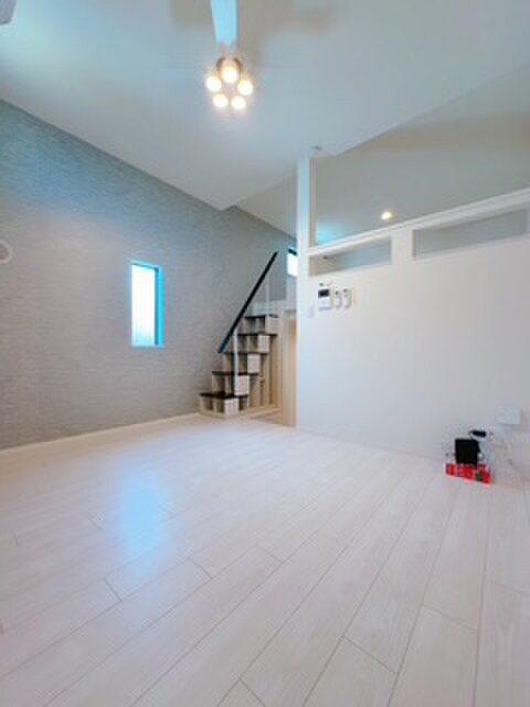 物件内観写真15　(居室)