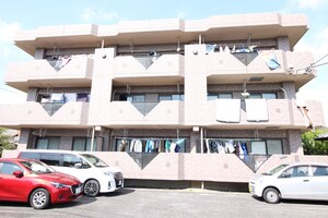 ルミエール成田外観写真