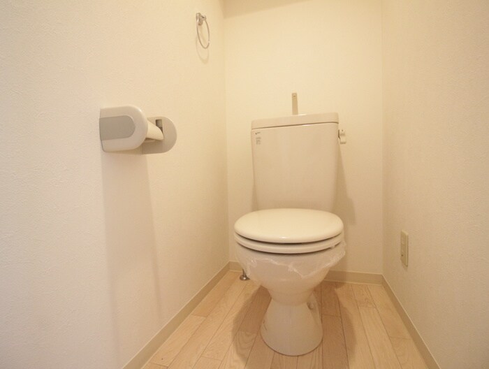 物件内観写真12　(トイレ)