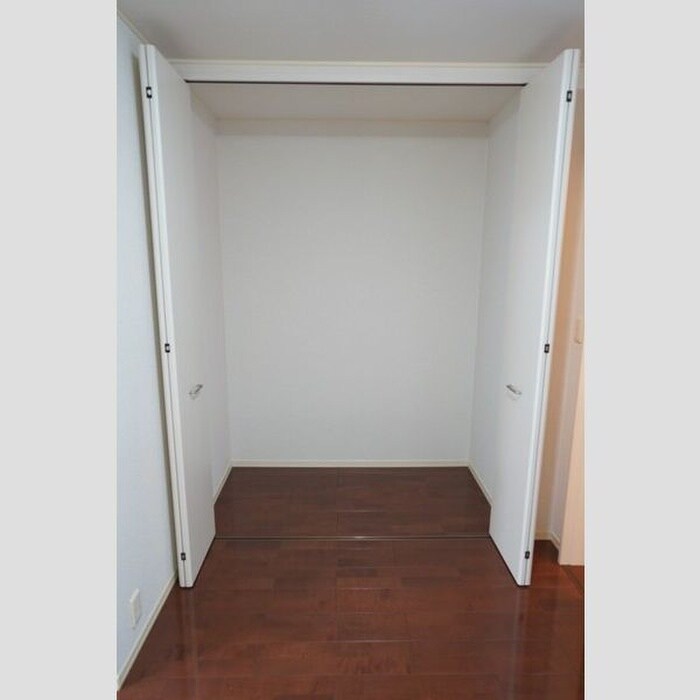 物件内観写真15　(収納)