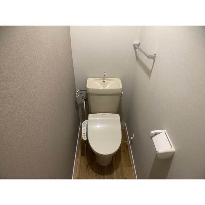 物件内観写真7　(トイレ)