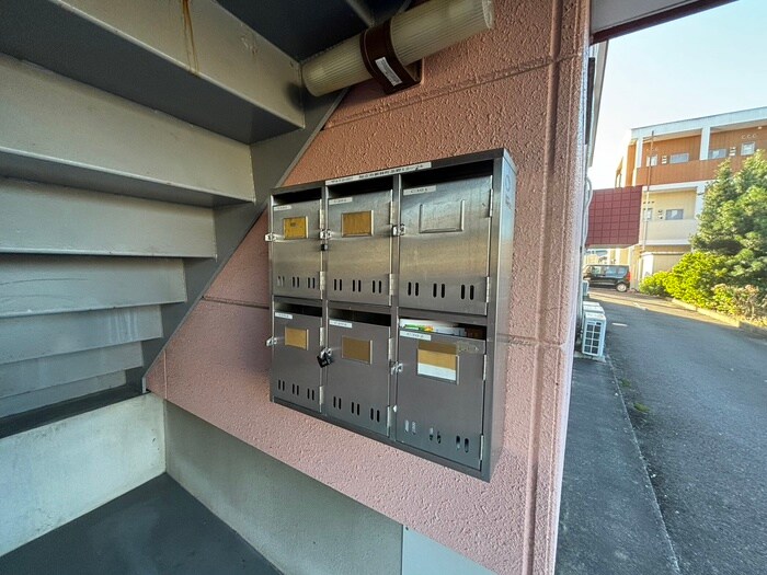 物件外観写真4　(建物設備)