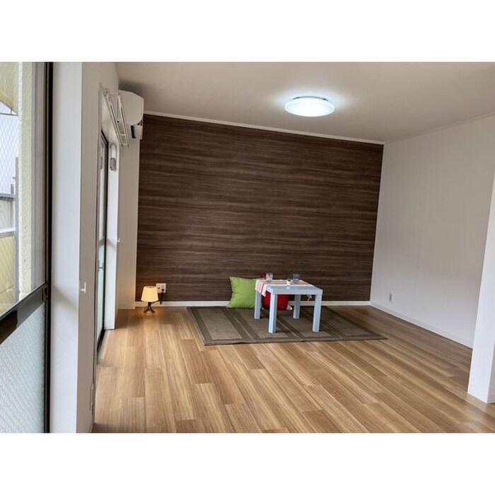 物件内観写真11　(居室)