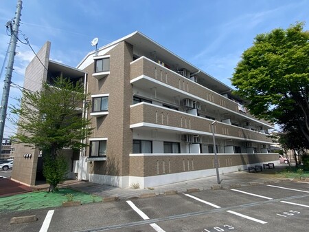 メゾンドヨサミ　Ｃ棟外観写真