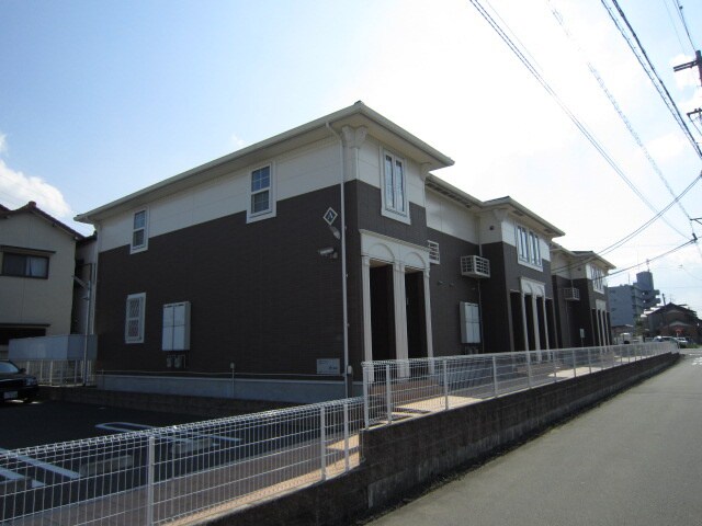 物件外観写真4　(エントランス部分)