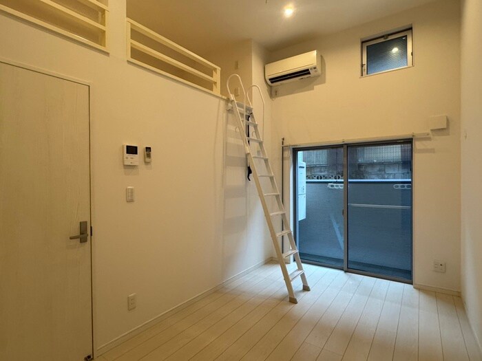 物件内観写真7　(居室)