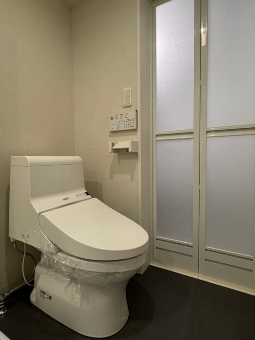 物件内観写真14　(トイレ)