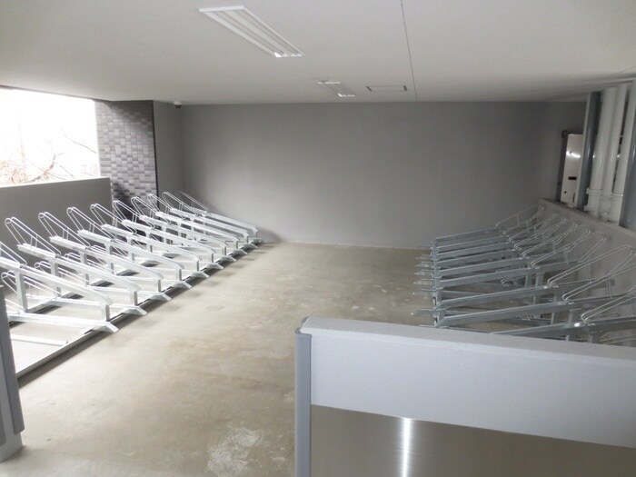 物件外観写真3　(駐輪場)