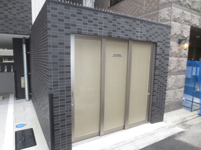 物件外観写真4　(建物設備)