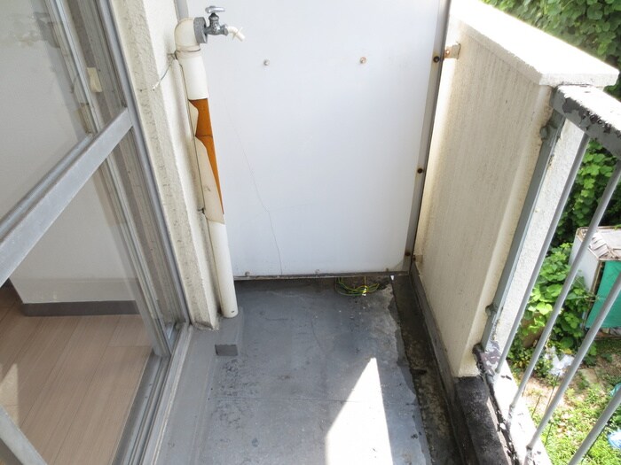 物件内観写真14　(洗濯機置場)