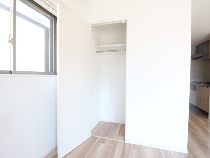 物件内観写真8　(収納)