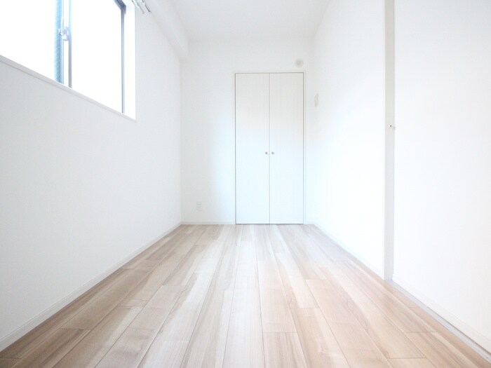 物件内観写真9　(居室)