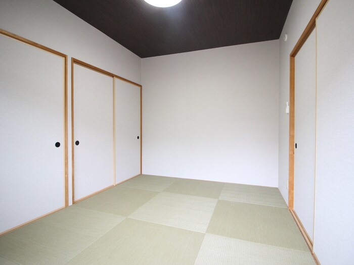 物件内観写真9　(居室)