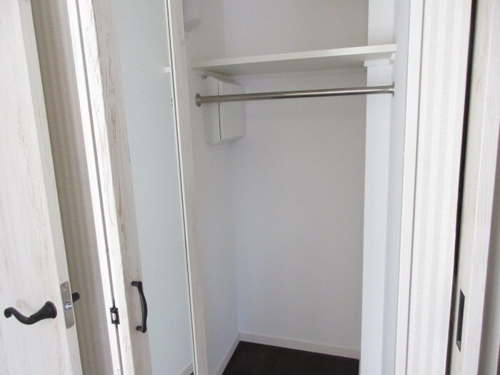 物件内観写真10　(収納)