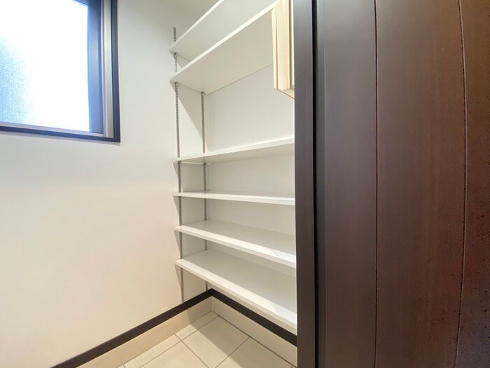 物件内観写真19　(靴箱)