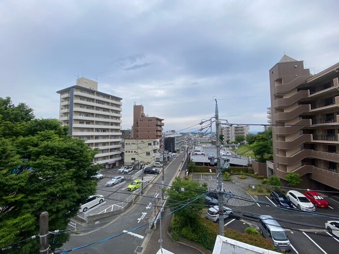 物件内観写真22　(室内からの展望)