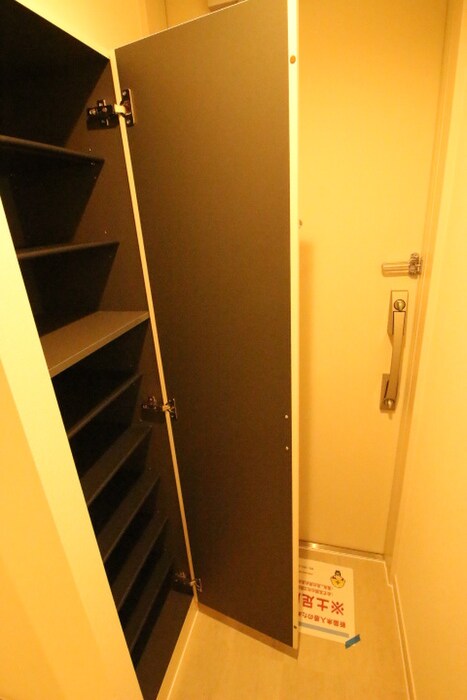 物件内観写真9　(靴箱)