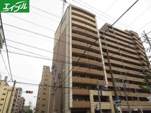 ﾌﾟﾚｻﾝｽSAKAEﾘﾊﾞｰｽﾀｲﾙ（304）外観写真