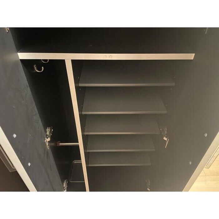物件内観写真10　(靴箱)