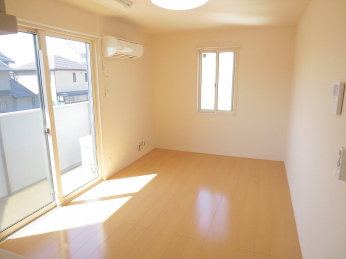 物件内観写真13　(居室)