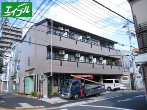 アビニオン川名外観写真