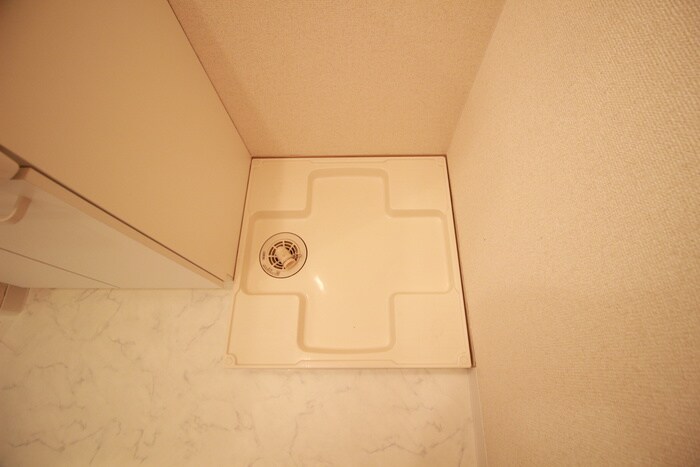 物件内観写真18　(洗濯機置場)