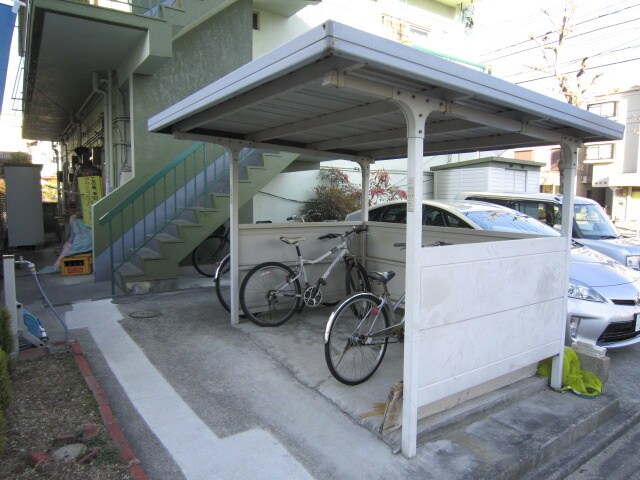 物件外観写真3　(駐輪場)