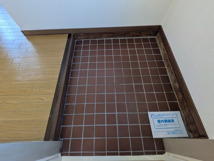 物件内観写真19　(玄関)