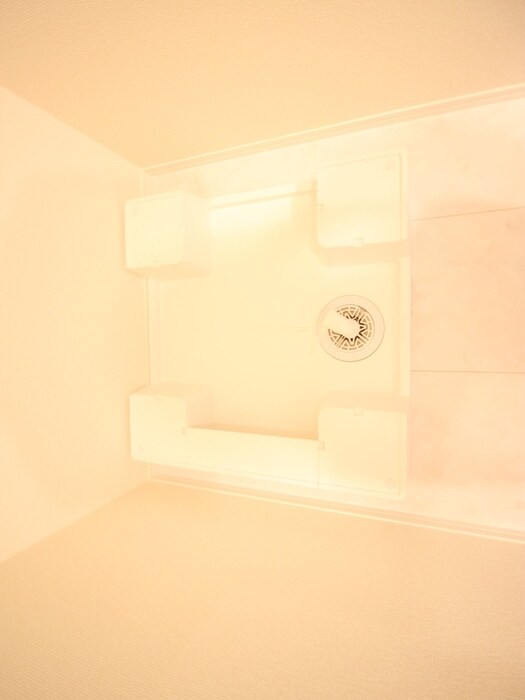 物件内観写真9　(洗濯機置場)