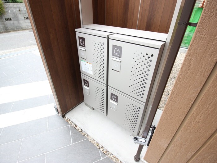 物件外観写真4　(建物設備)