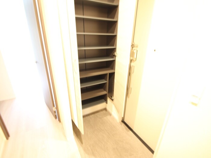 物件内観写真19　(靴箱)