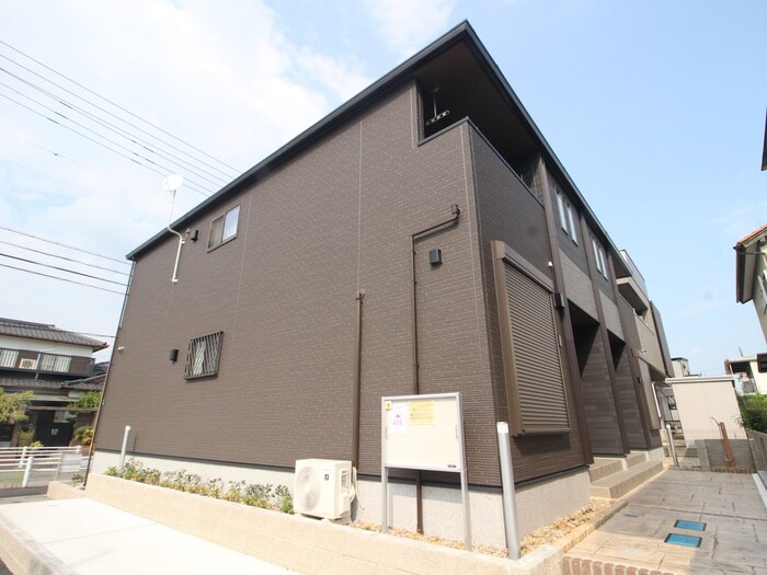 物件外観写真1　(外観写真)